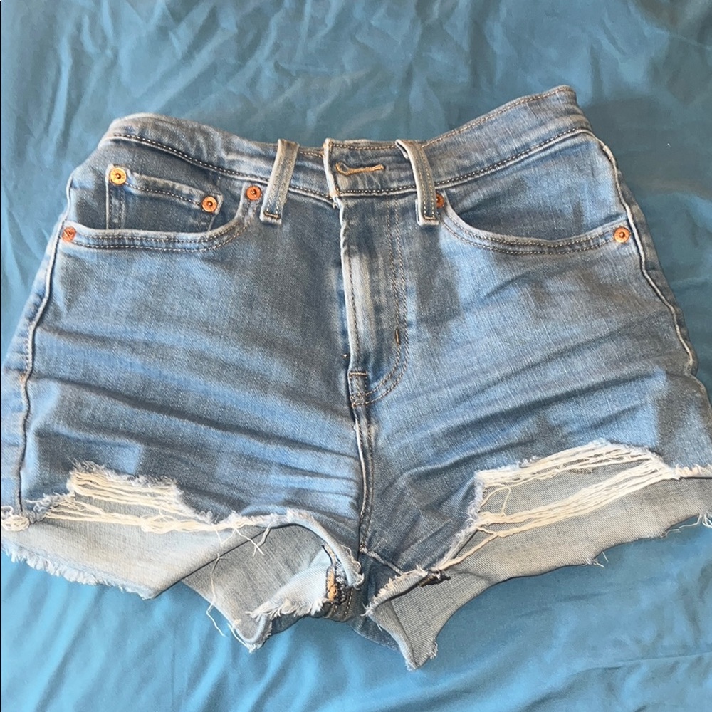 Levi’s Tribeca High Rise Denim Shorts - Picture 2 of 4